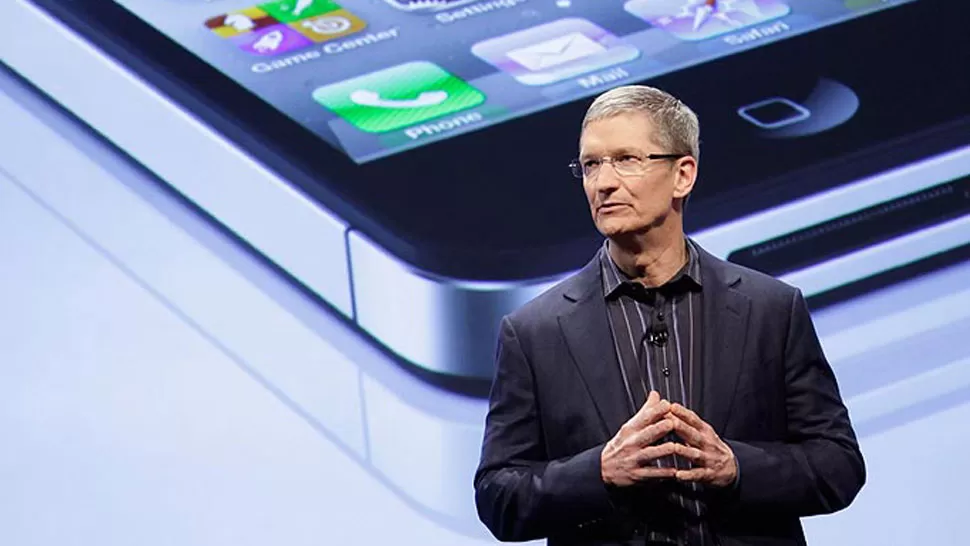 PRESENTACION. Tim Cook, una de las caras visibles de Apple, durante el estreno del iPhone 5. FOTO TOMADA DE THESUN.CO.UK