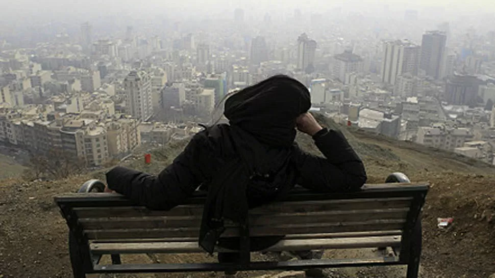VENENOSO. Una nube de smog cubre la capital iraní. FOTO TOMADA DE BBC.CO.UK
