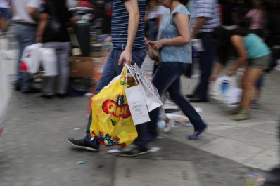 Prevén una baja en el consumo en el primer trimestre, a la espera de un incremento salarial