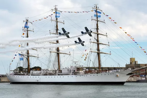 El arribo de la Fragata Libertad en fotos