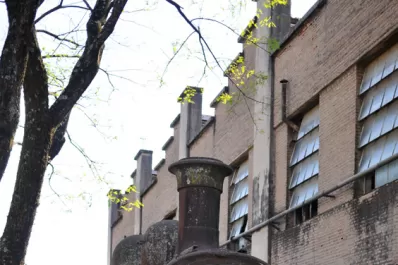 Alperovich se entusiasma; los ferroviarios prefieren la cautela