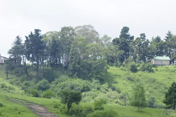 El cerro sangra las heridas que dejan las motos