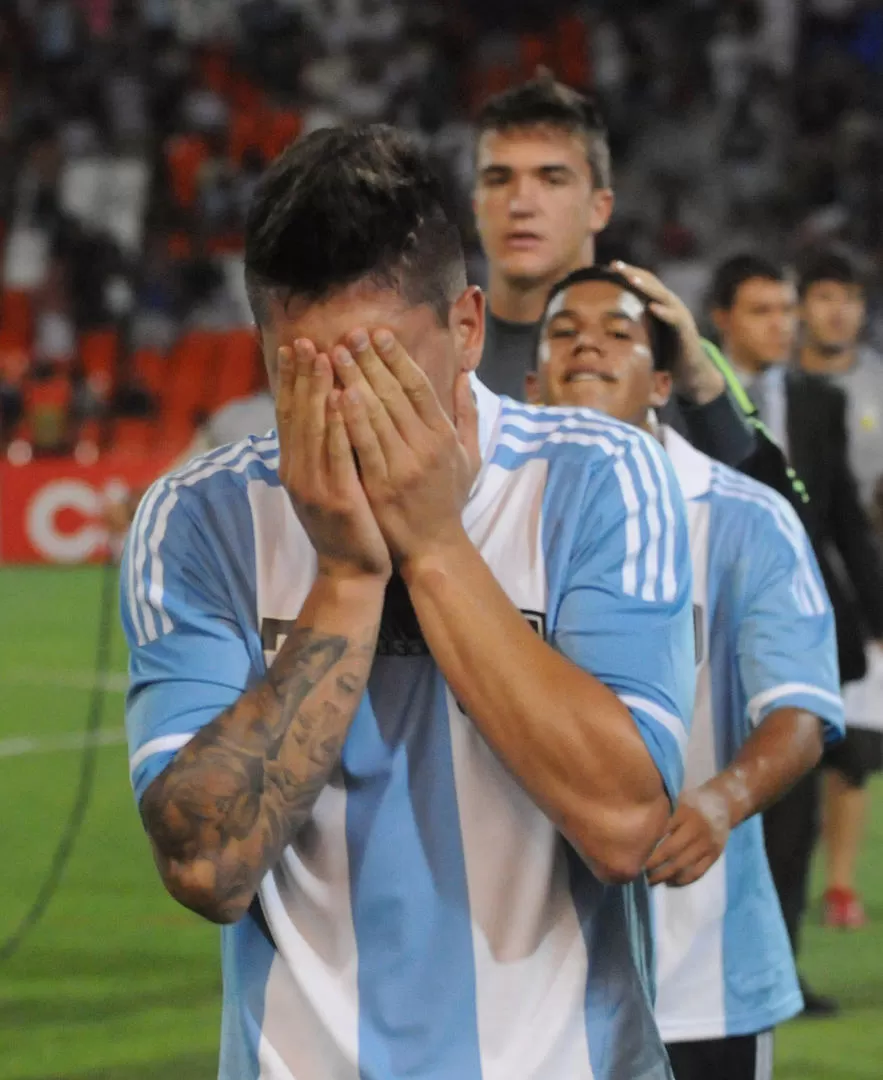 ANGUSTIA. Los jugadores argentinos al borde del ataque de nervios. 