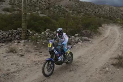 David Casteu chocó una vaca y perdió la punta