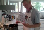 De Narváez le respondió a Maradona: soy mejor comiendo guiso que cocinándolo