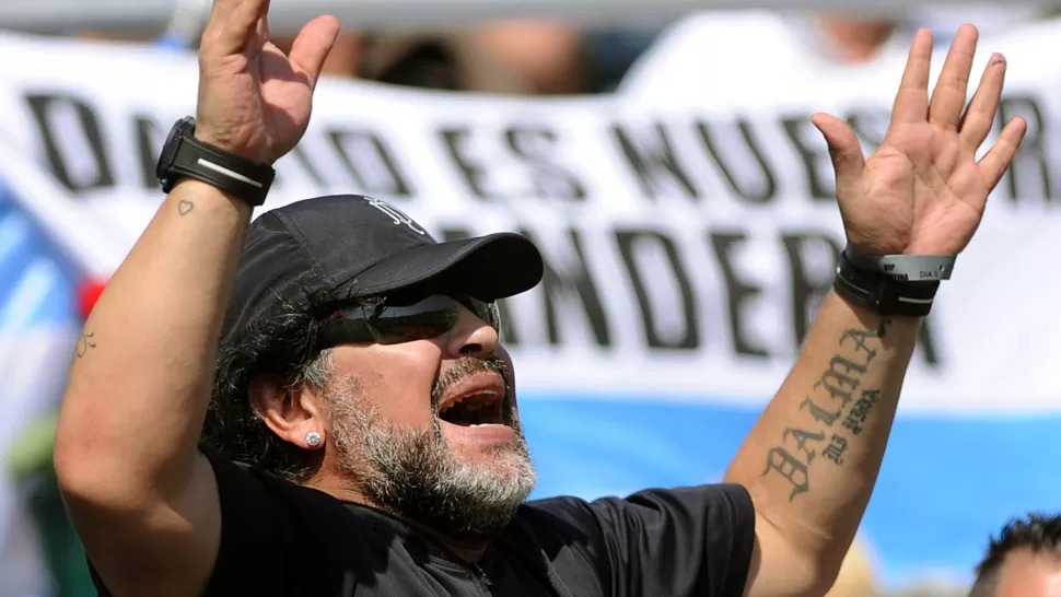 ASQUEADO. Maradona afirmó que no volvería a trabajar en Argentina. TELAM