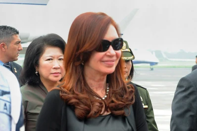 Cristina cuestionó la suba del subte a través de Twitter