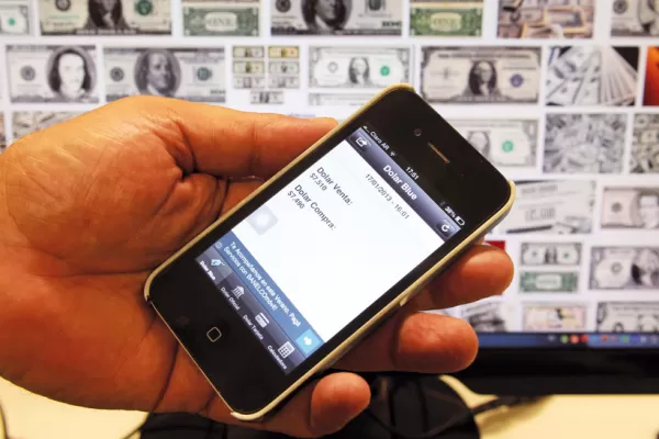 La app sobre la cotización del dólar blue causa furor