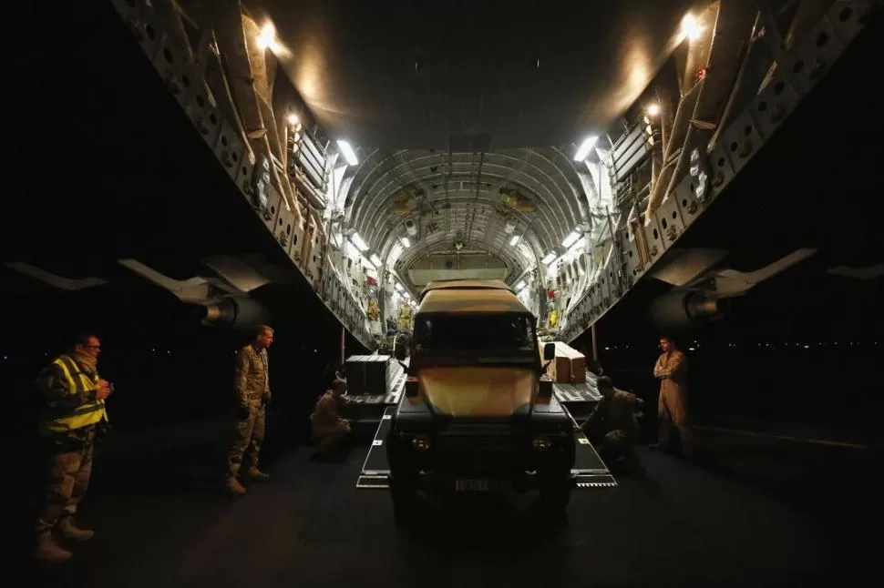 APOYO BRITÁNICO. El Gobierno de Londres afectó un avión de carga C17 para el traslado de armas franceses a Mali. REUTERS
