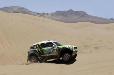 Se agranda la figura de Peterhansel