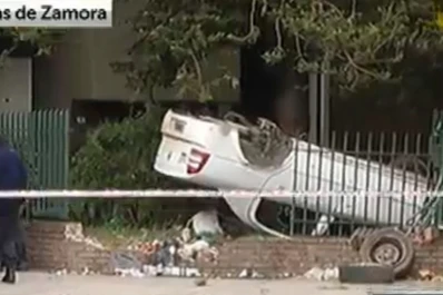 Robó, escapó, volcó y lo arrestaron