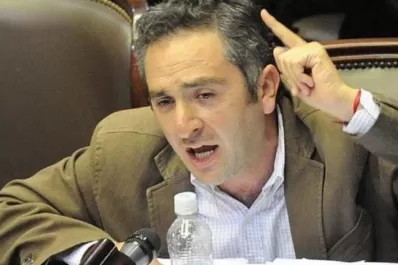 Tumini le vendió el alma al poder mediático y financiero