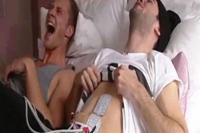 ¿Cuánto aguanta un hombre contracciones y dolores de parto?