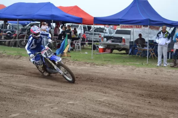 El Motocross tafinisto y sus campeones