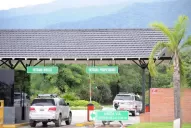 Las pistas conducen a los guardias del country