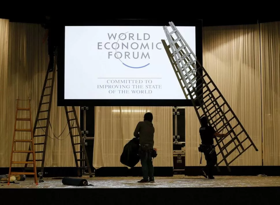 PREVIA. Preparativos para la reunión anual del Foro Económico Mundial; la nueva edición se centra en la resistencia a los riesgos globales. REUTERS