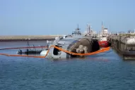 Ingleses temen otra guerra por Malvinas, pero en el país se hunden buques y ofrecen su buen vino