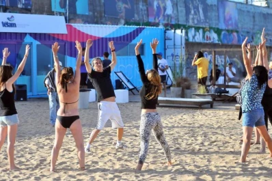 Relajate en la playa con el milenario Qi Gong