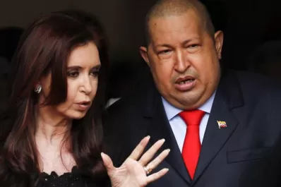 Cristina tras la foto falsa de Chávez en El País: una canallada