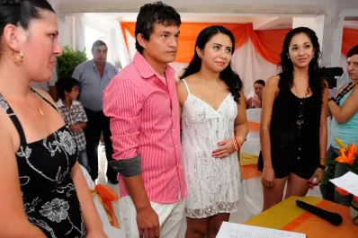 El Pulguita dio el sí en Simoca