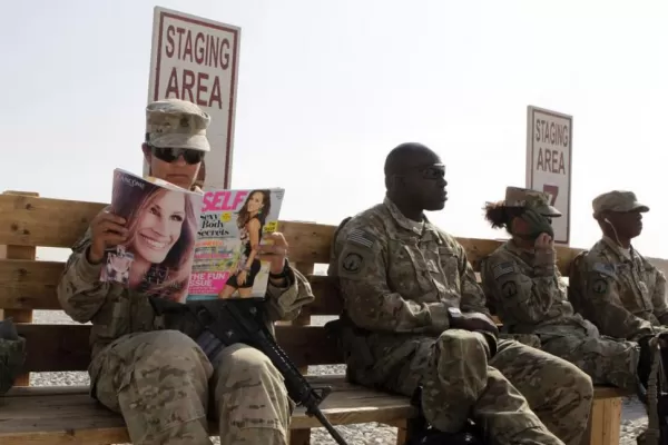 Estados Unidos admite mujeres en el frente