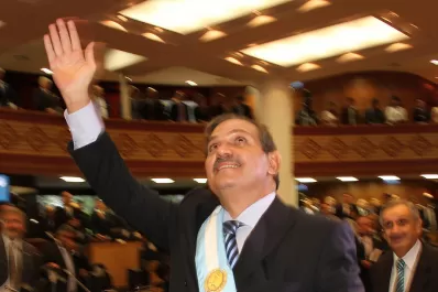 Alperovich retomó el control directo de 17 áreas