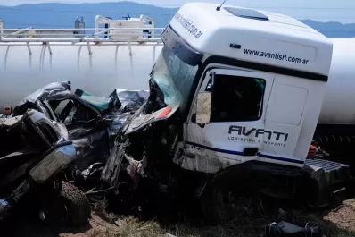 Dos personas murieron tras un grave accidente en Ticucho