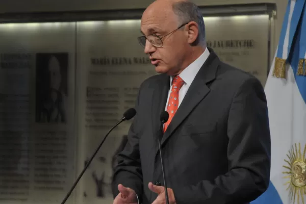 Es un acto de mala fe decir que estamos cediendo soberanía