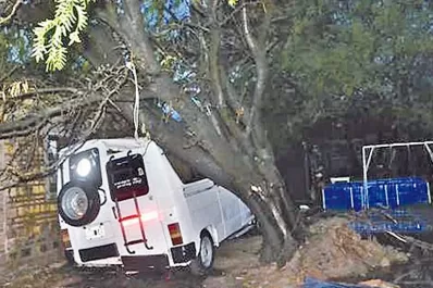 Dos tornados causaron cuantiosos daños en Santiago del Estero