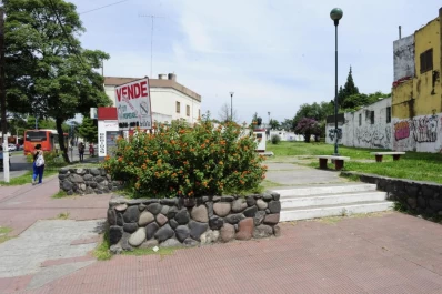 Reúnen firmas para salvar una plaza