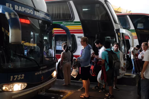 El recambio turístico provoca un intenso movimiento hacia la Costa Atlántica