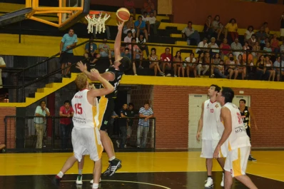 Talleres fue superior a Tokio