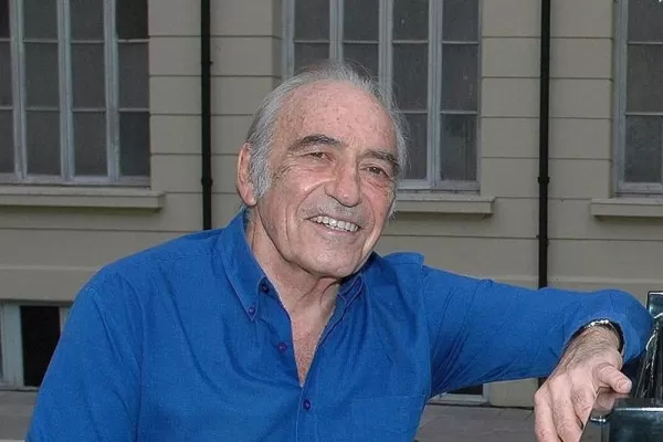 Todos estos días me sentaba al piano y tocaba pensando en Myrtha Raia