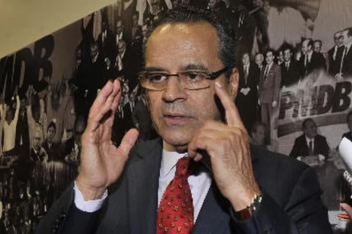 Un político sospechado preside la Cámara Baja