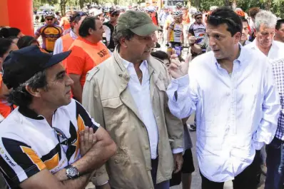 Me gusta molestar lo menos posible a la Presidenta, dice Scioli