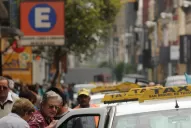 Denuncian que la causa de los taxis truchos está congelada