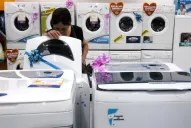 Empresas locales también congelan precios