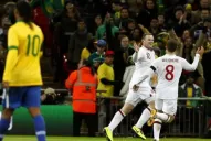 Scolari debutó con una derrota de Brasil ante Inglaterra