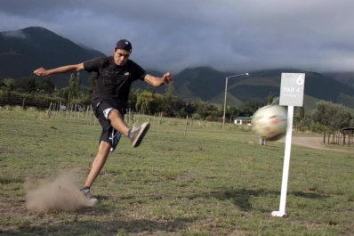 Un nuevo deporte llegó a Tafí del Valle: el footgolf