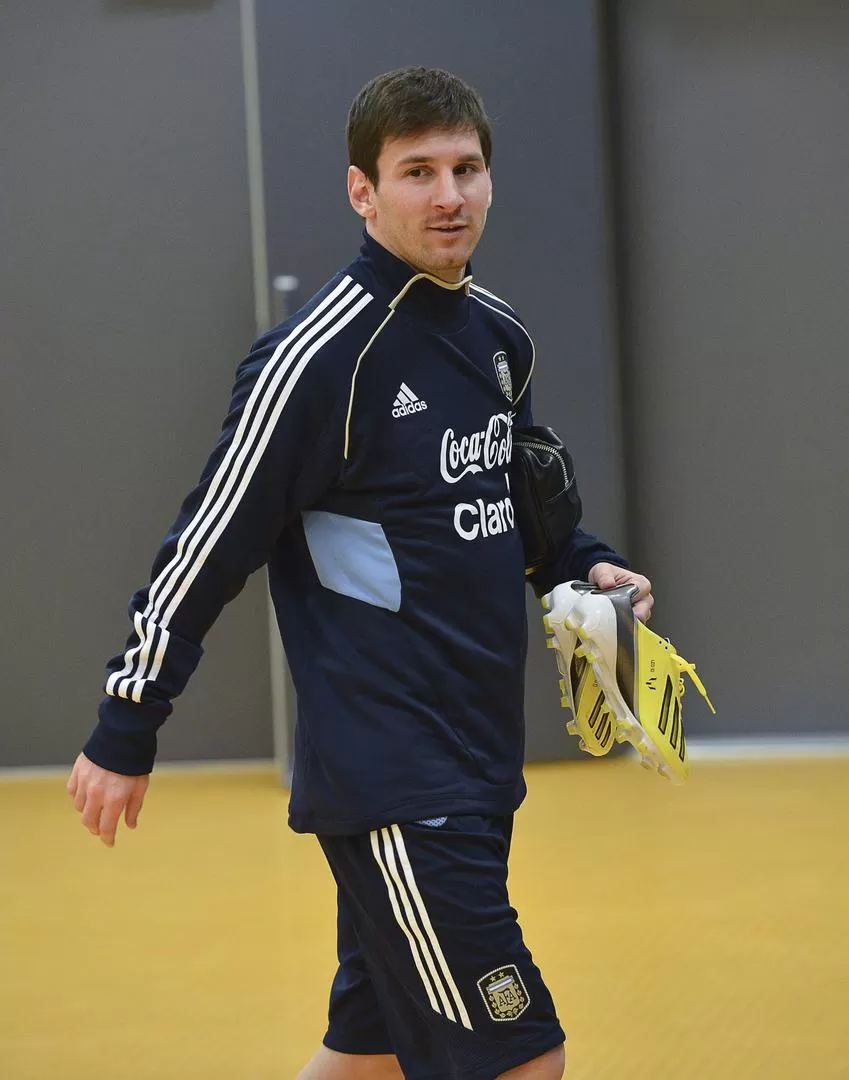 LA MÁXIMA ATRACCIÓN. Lionel Messi intentará extender su gran momento cuando hoy enfrente a Suecia, en Estocolmo. 