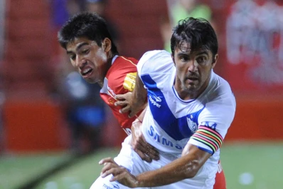 Vélez sigue ganando