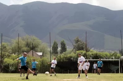 Sol y lluvia,  la compañía