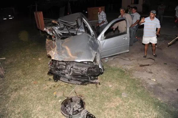 Un triple choque en la entrada a Graneros dejó tres muertos y dos heridos de gravedad