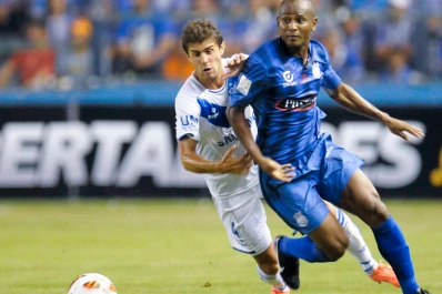 Vélez mostró su peor cara en el debut ante Emelec