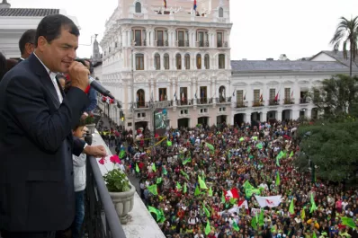 Correa ganó en Ecuador y aseguró su tercer mandato