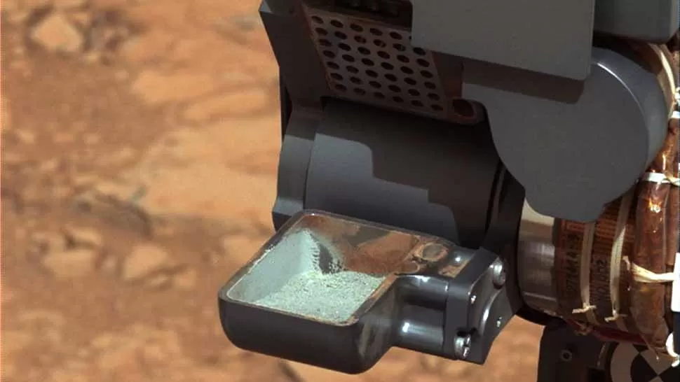LABORATORIO. Los instrumentos del robot Curiosity están preparados para analizar los componentes de las rocas marcianas. REUTERS
