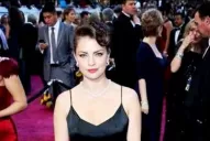 Dolores Fonzi se paseó por la alfombra roja de los Oscar 2013