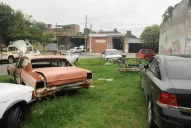 Un baldío es el depósito de autos de un taller privado