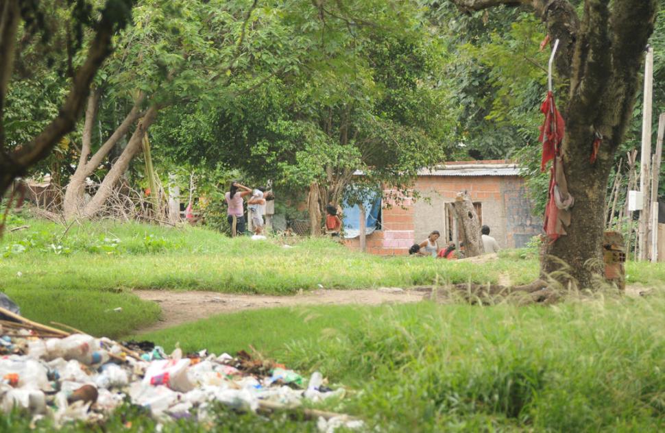 El parque Guillermina, sitiado por asentamientos y vandalismo