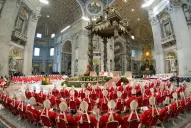 Los cardenales juraron silencio perpetuo